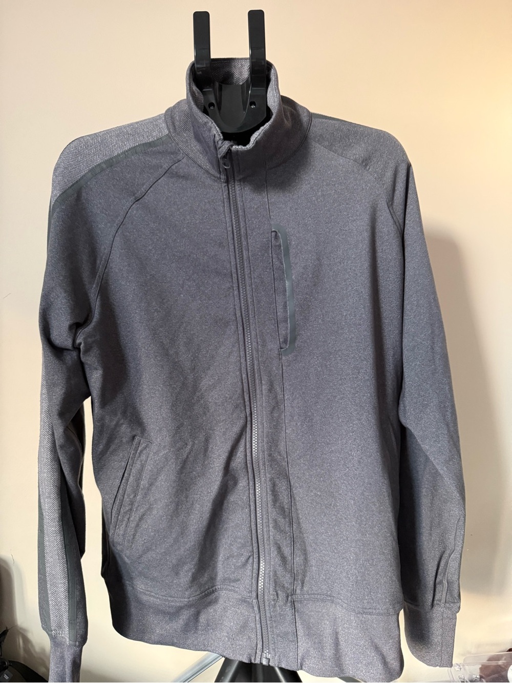 Lululemon “Kungfu” jacket size Large